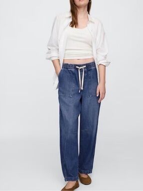 GAP Blue Denim Pull-On Barrel Jeans Size Medium